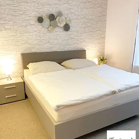 Ruhiges Und Zentral Gelegenes Rosenfeld